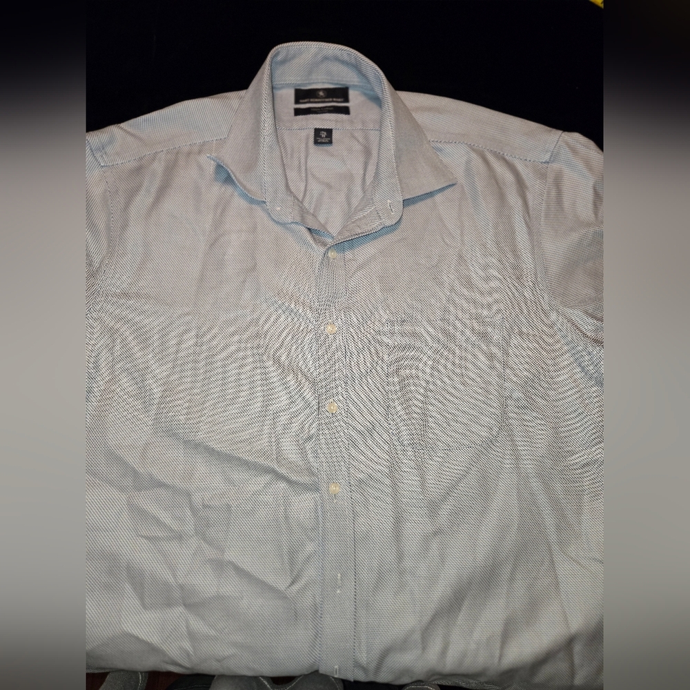 Hart Schaffner Marx Blue Dress shirt. Non Iron.  100% Cotton Men's Size 17.5/33